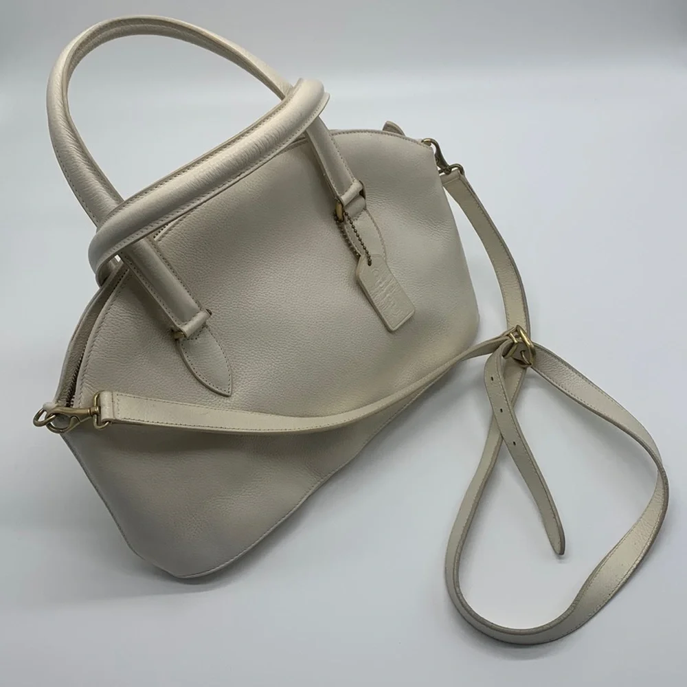 Vintage Coach Classic White Leather Bag - Picture 6 of 16